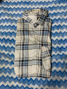 Men's Plaid Button-Down Shirt