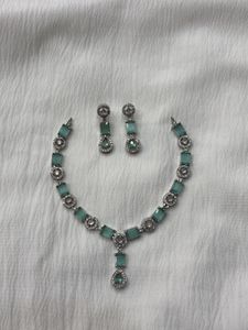 Elegant Mint Stone Necklace Set
