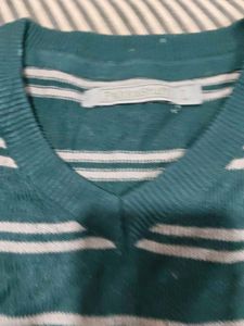 Men's Striped V-Neck Sweater light autumn