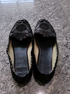 Stylish Black Embellished Flats