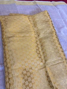Unstitched Blouse (116cm Length 105 Breadth)