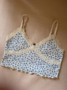 Floral Lace Trim Crop Top