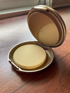 Brand New Lakme Compact “IVORY CREAM”