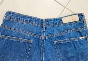Mom Fit High Rise Blue Jeans