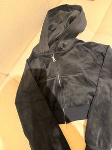 y2k Black Velour Cropped Zip-Up Hoodie