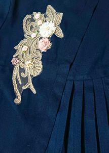 🌺Blue Floral Casual Wear For 8 Yrs- New