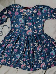 Women’s Floral Printed Short Kurti/Tunic