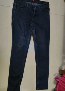 Classic Dark Wash Skinny Jeans