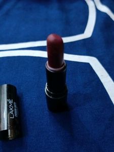 Lakme Cushion Matte Lipstick