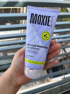 Moxie Beauty Moisture Restoring Conditioner