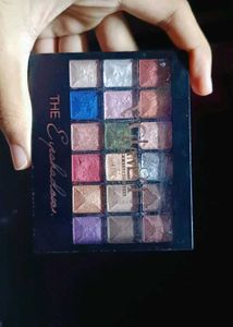 GLAM21 Eye Shadow Palette