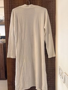 Comfortable White shrug