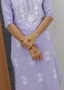 Elegant Lavender Kurta with Chikankari Embroidery