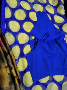 Beautiful Floral &amp; Polka Dot Saree with Blouse