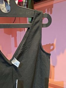 Chic Black V-Neck Tie-Front Top