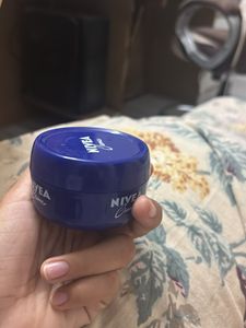 Nivea Creme Moisturizing Jar