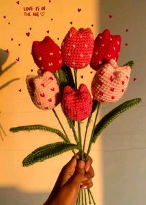 Crochet Heart Tulip Bouquet