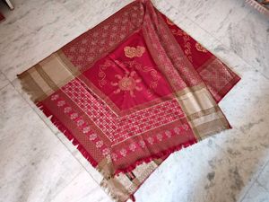 Brand New Elegant Red &amp; Gold Shawl