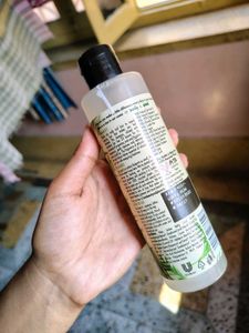 Love beauty planet Tea tree shampoo
