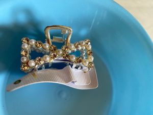 Pearl Studded Crystal Hair Clutcher Clip