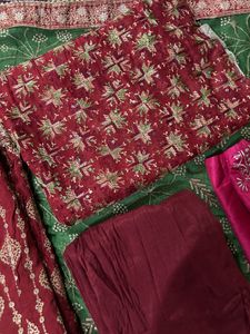 Red green banarsi suit with combo kurta phulkari