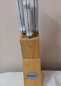 Chef Style Knife With Stand