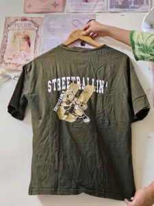 Bundle of 4 Graphic T-Shirts