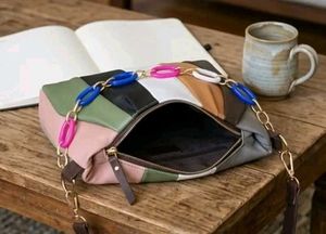 Aesthetic Striped Sling Bag with Candy Chain😻