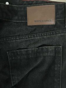 Wide-Leg Baggy Jeans