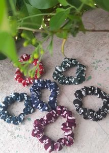 Set of 6 Floral Scrunchies