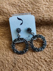 Sparkly Hair Clip &amp; Earrings Set