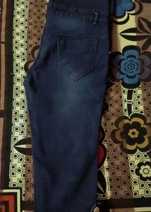 Trendy High-Waist Knee-Length Denim for Women