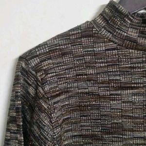 Shimmer Top For Light Winter