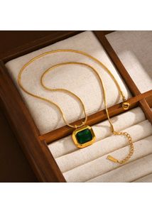 Octagonal Emerald Pendant Necklace Anti-tarnish