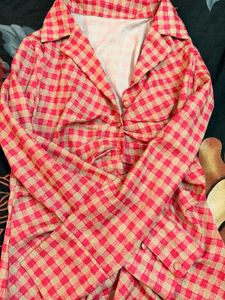Chic Pink Gingham Collared Top