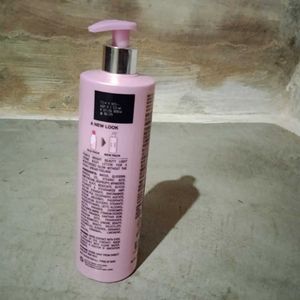 Pond's Bright Beauty Body Lotion