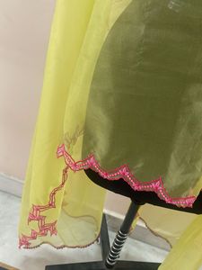 Chic Yellow Dupatta with Pink Border