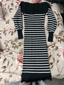 Chic Striped Knit Midi Dress