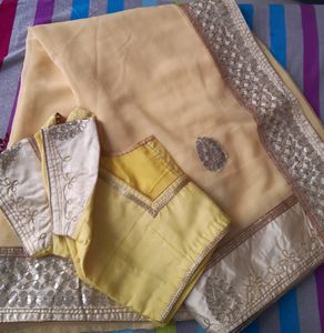 Beige Color Saree (Heavy With Blouse Pc)
