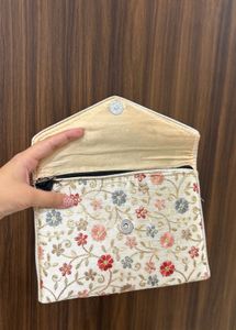 Embroidered Ethnic Purse