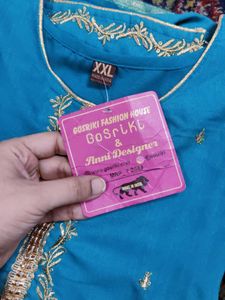 XXL - Blue Kurta Set with Gold Embroidery