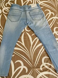 Men's Light Wash Straight Leg Jeans