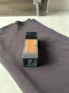 Huda Beauty Foundation Authentic