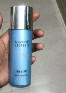 Lakme Absolute Skin Gloss Reflection Serum