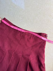 💥Maroon Pleated Mini Skirt