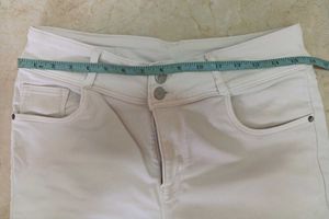 WOMEN'S WHITE JEANS