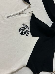Chic Black &amp; White Collared Top