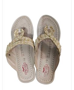 Stylish Vipro Gold Sandals