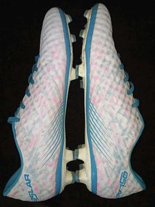 Nivia White Sports Shoes