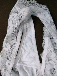 White Lace Thong Panty 🤎